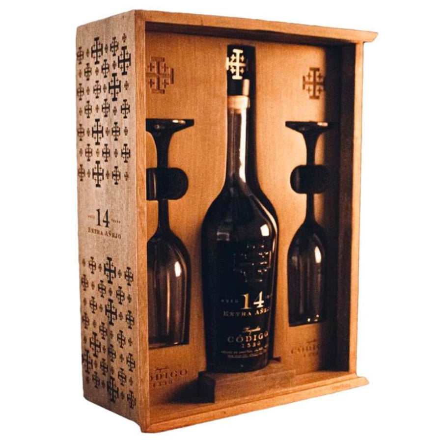 Codigo 1530 14 Year Old Extra Anejo Gift Set W/ 2 Flute Glasses Tequila Código 1530 Tequila