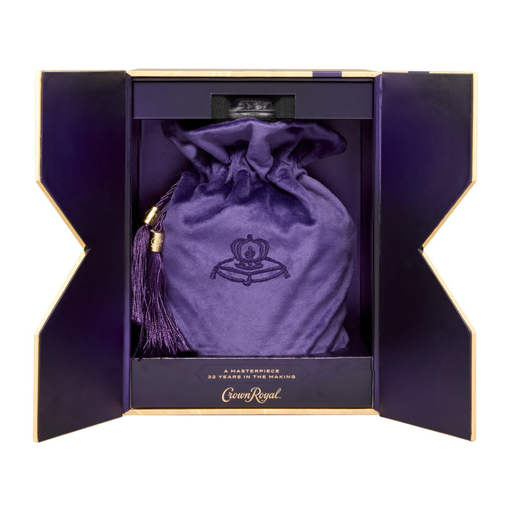 Crown Royal 32 Year Old Extra Rare Canadian Whisky Crown Royal 
