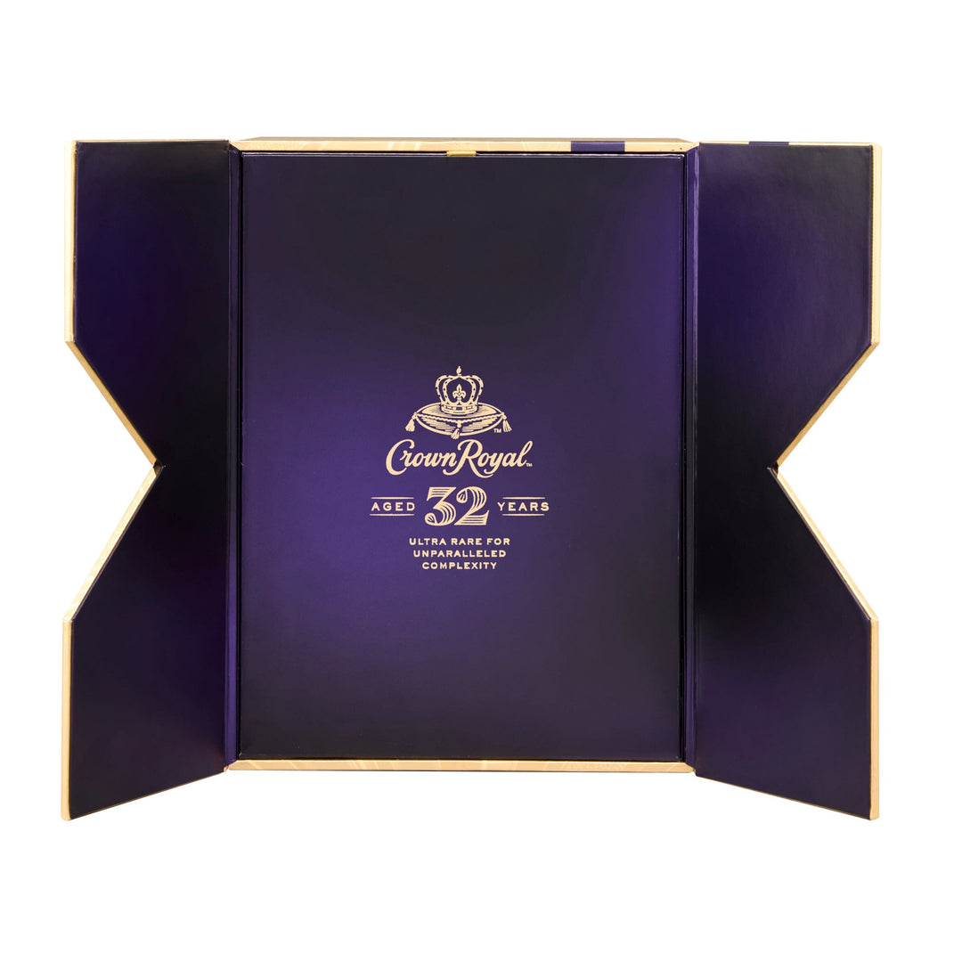 Crown Royal 32 Year Old Extra Rare Canadian Whisky Crown Royal 