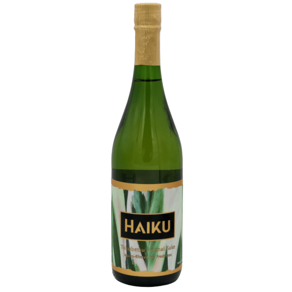 Gekkeikan Haiku Tokubetsu Junmai Sake 750mL