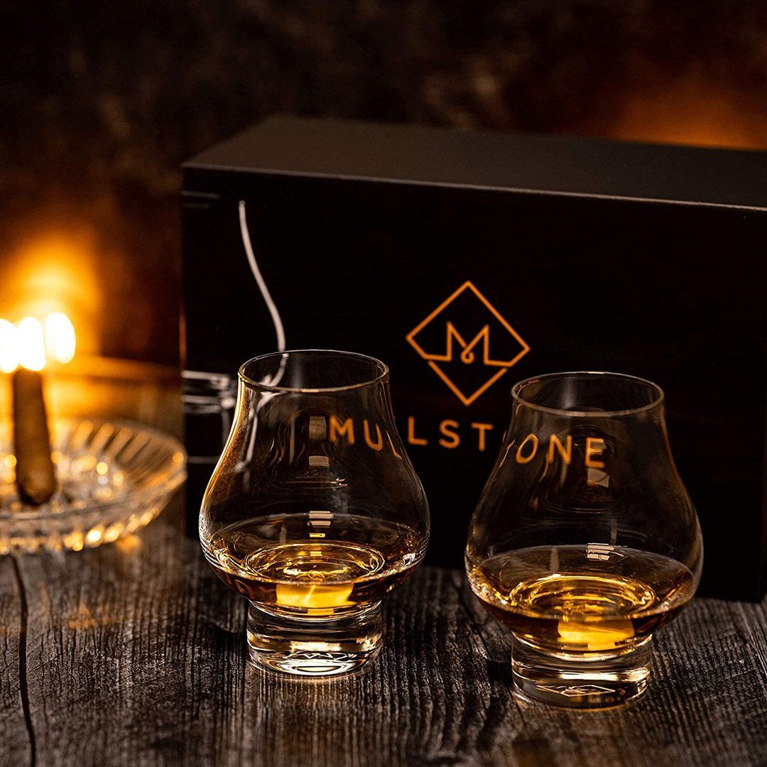 MULSTONE Scotch Whiskey Cognac Snifter Glasses - Set of 4 - Crystal Whiskey  Glasses with Stems - Brandy Snifters Vintage-Style - Beautiful Barware for